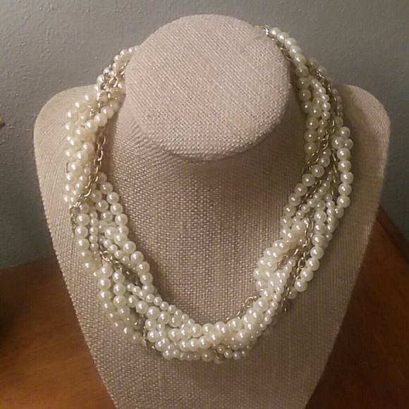 Statement Faux Pearl Gold Tone Twisted Necklace - Picture 8 of 8